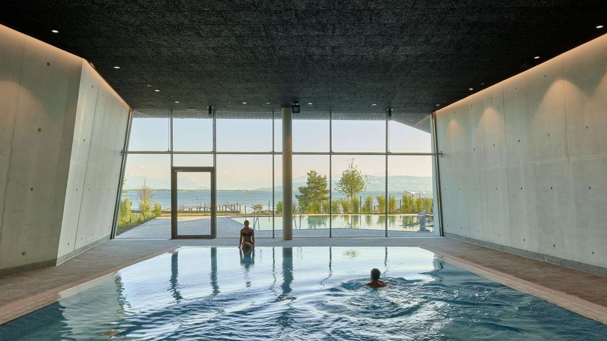 Architektur: Neue Therme Lindau: Badelandschaft am Bodensee