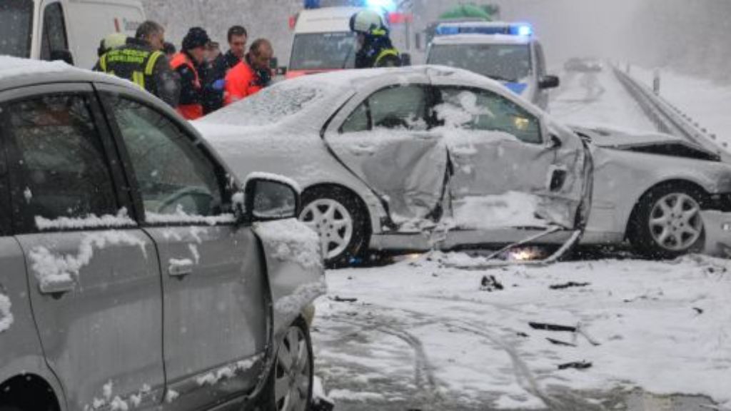 Weiße Pracht im Schwarzwald: Neuschnee führt zu mehreren Unfällen