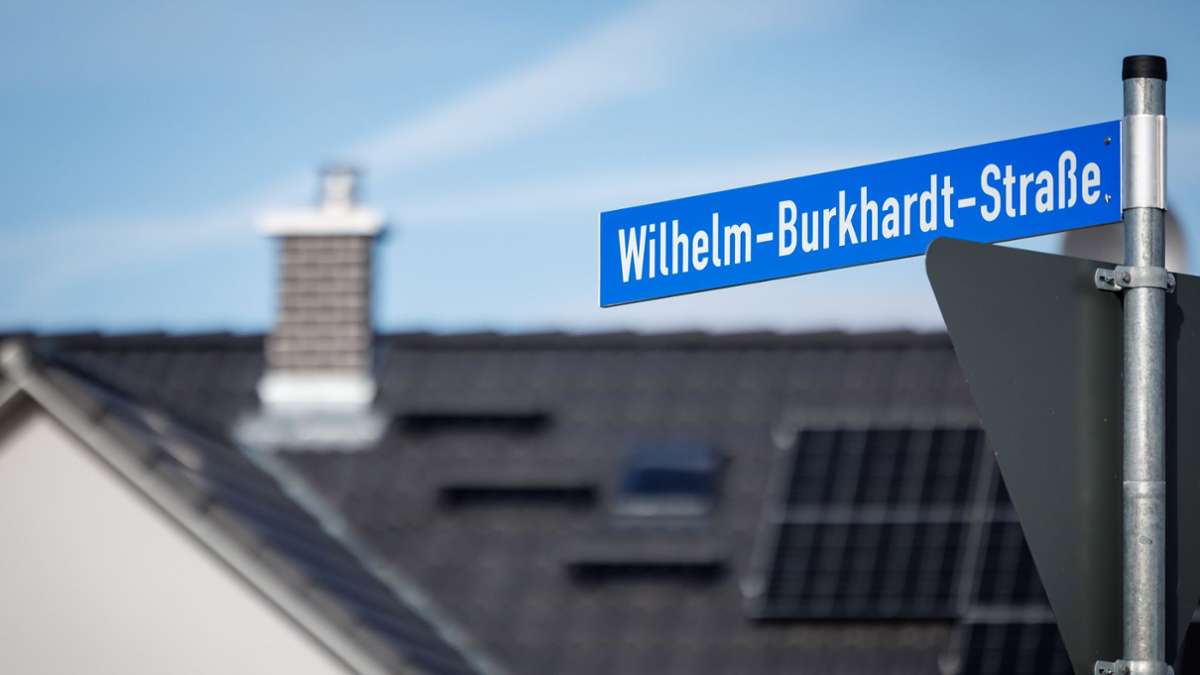 Bayern: Straße nach früherem SA-Mitglied benannt - Gemeinde hängt Schilder auf
