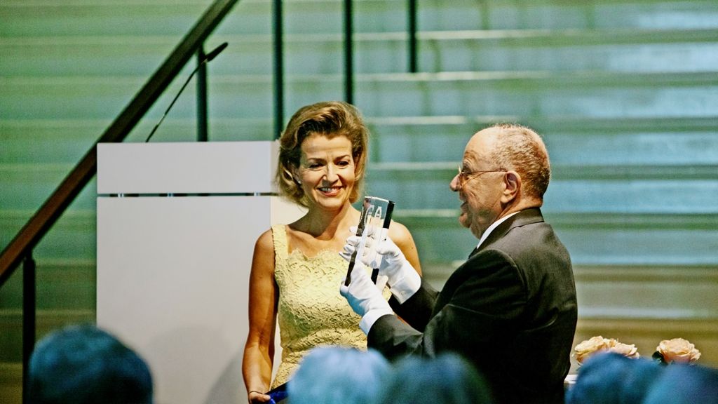 Peter-Linder-Stiftung zeichnet Anne-Sophie Mutter mit Prix Hélène aus: Ehrung für Star-Geigerin Anne-Sophie Mutter