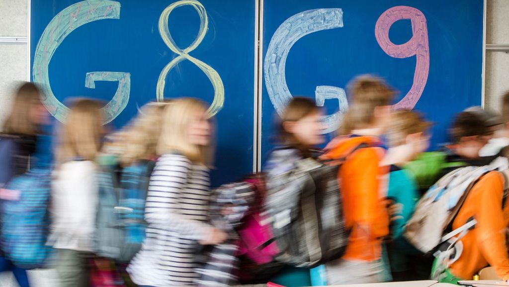 Gymnasien in Baden-Württemberg: Eisenmann bekennt sich zu G8