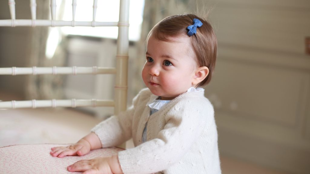 Royals: Prinzessin Charlotte wird ein Jahr: Das süße, pausbäckige Schwesterchen