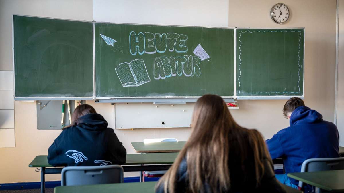 Niedersachsen: Abiturprüfungen nach Einbruch unterbrochen