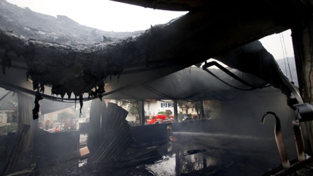 Feuer in Ditzingen: Sporthalle niedergebrannt