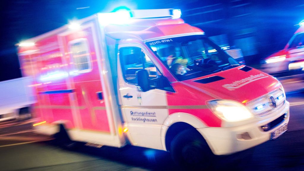 Stadtbahnunfall in Bad Cannstatt: Drei Verletzte nach Zusammenstoß