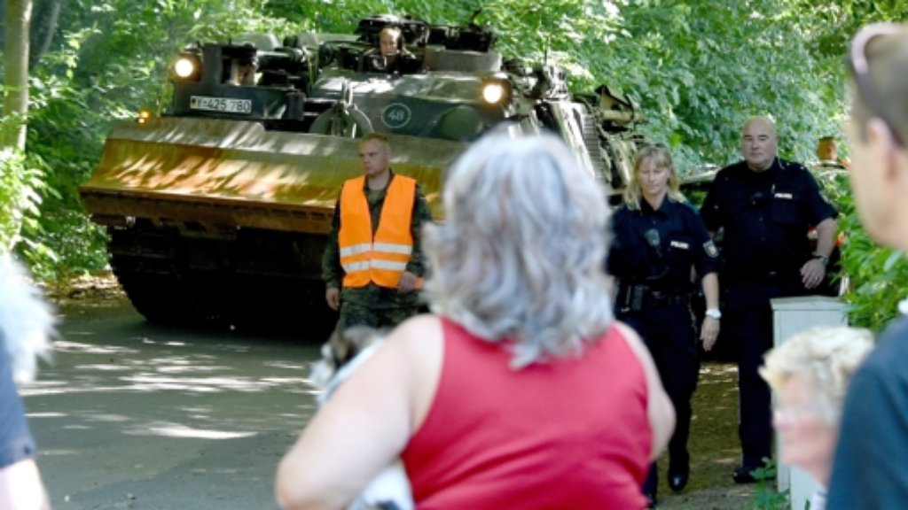 Modell Typ Panther: Bundeswehr birgt Panzer aus Villa bei Kiel