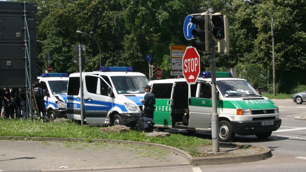 Ungewöhnlicher Auffahrunfall: Ein Polizeiauto rammt ein anderes