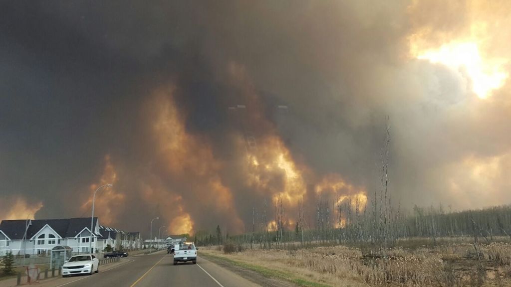 Kanada: Waldbrand treibt Zehntausende in die Flucht