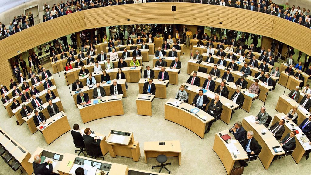 Landtag in Stuttgart: Abgeordnete sollen Nebeneinkünfte offenlegen