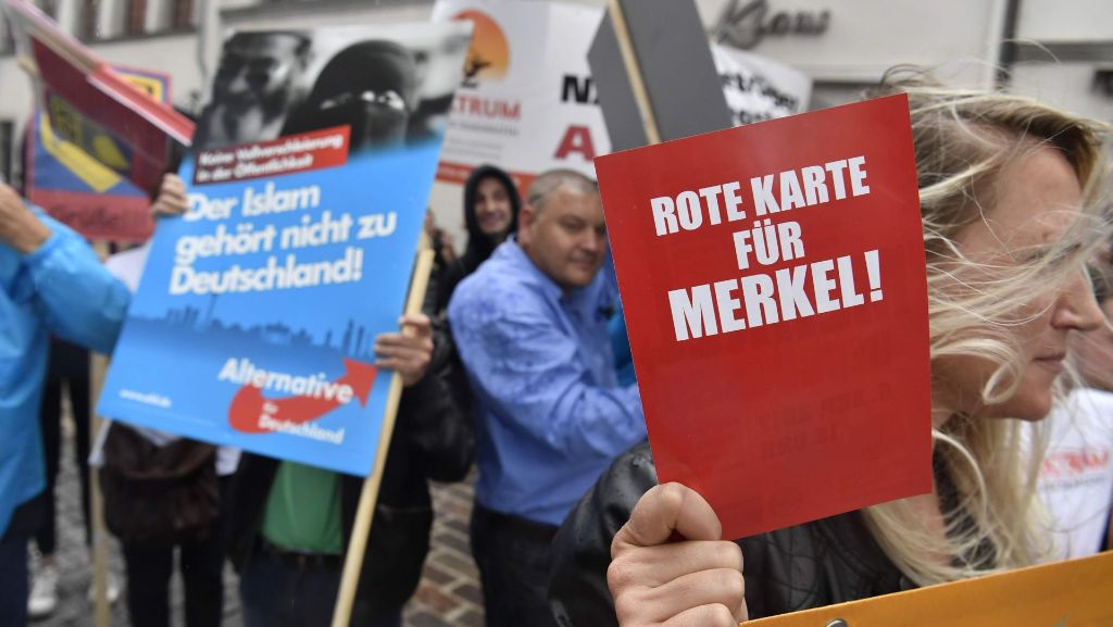 Ruppige Proteste im Wahlkampf: Merkel und der Hass der Marktplätze