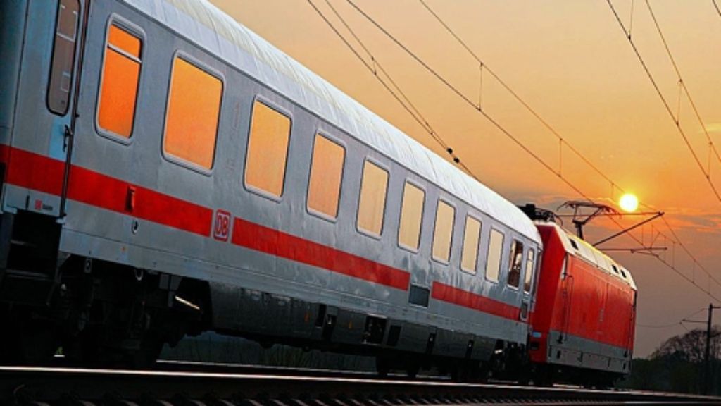 Zwischen Stuttgart und Ulm: Zwei schwere Unfälle auf Bahnstrecke