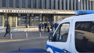Bewaffnete Gruppen in der Region Stuttgart: 300 junge Leute bekommen Besuch von der Polizei