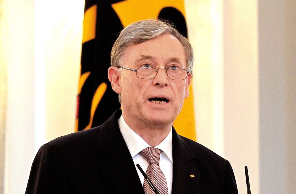 2010 dann die Überraschung: Horst Köhler legt sein Amt als Bundespräsident nieder.