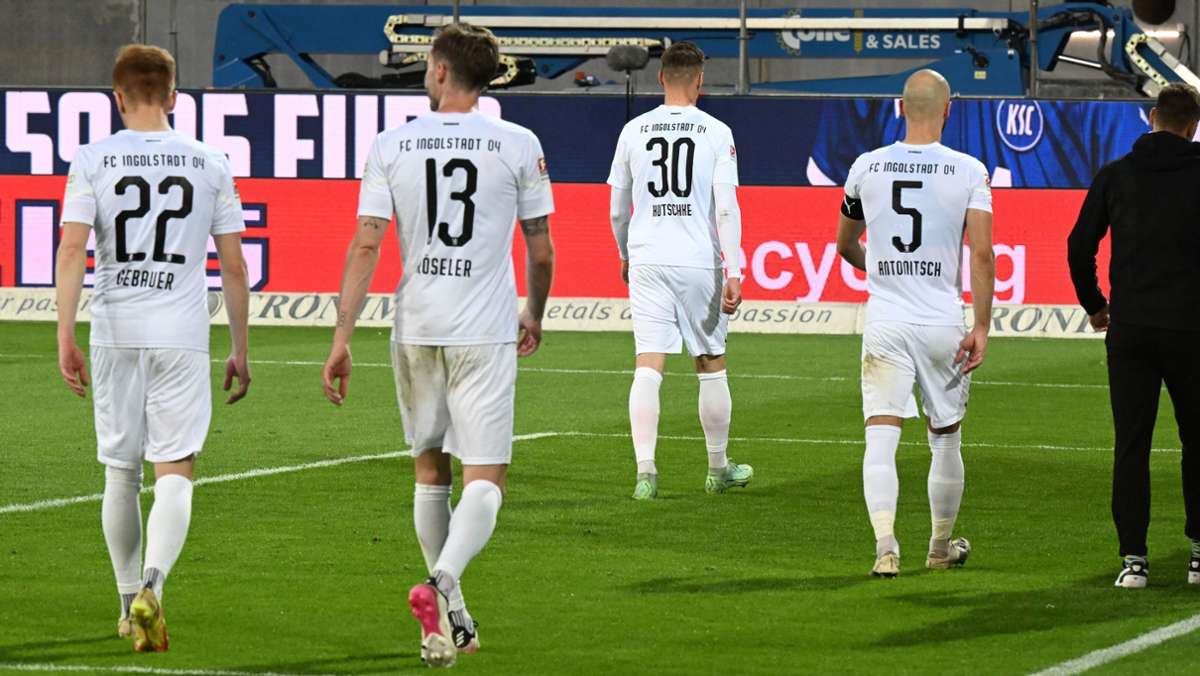 2. Fußball-Bundesliga: 2:2 nach 0:2: KSC schafft Rettung und besiegelt Ingolstadts Abstieg