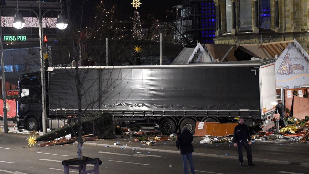 Nach Anschlag in Berlin: IS reklamiert Angriff auf Weihnachtsmarkt für sich
