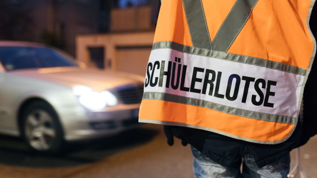 „Wildwest-Szenen“ in Bad Cannstatt: Autofahrer gefährden Schülerlotsen