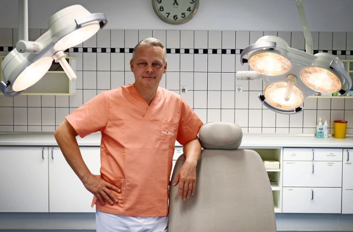 Plastischer Chirurg in Ludwigsburg: Warum  gerade junge Frauen offen für Schönheits-OPs sind