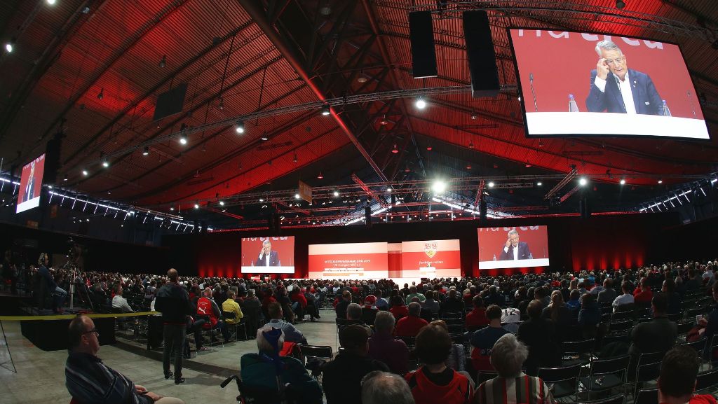 VfB-Mitgliederversammlung: VfB Stuttgart schließt Geschäftsjahr 2016 mit dickem Plus ab