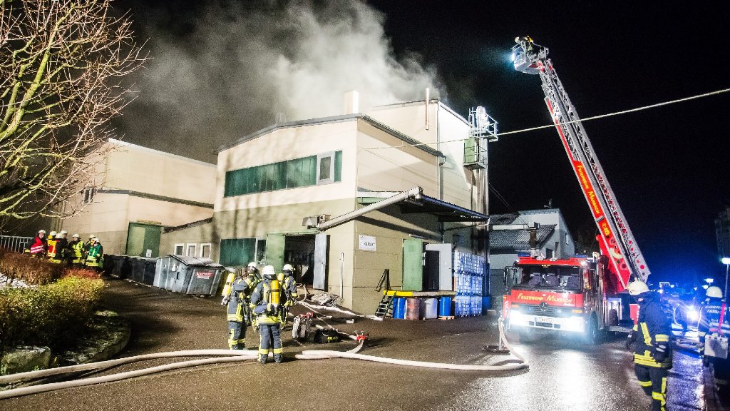Feuerwehr-Großeinsatz in Marbach: Schwelbrand in Ölsilo