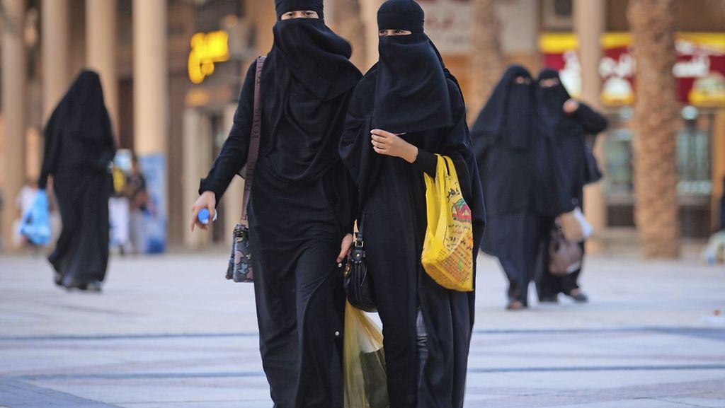 Saudi-Arabien: Frau wegen Minirocks festgenommen