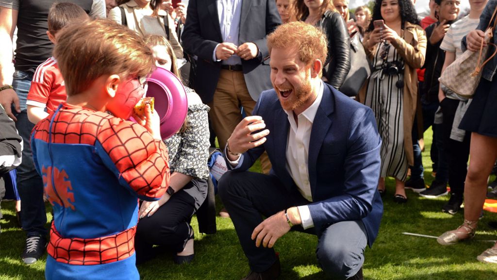 Prinz Harry, Prinz William und Herzogin Kate: Royals feiern riesige Kinder-Gartenparty