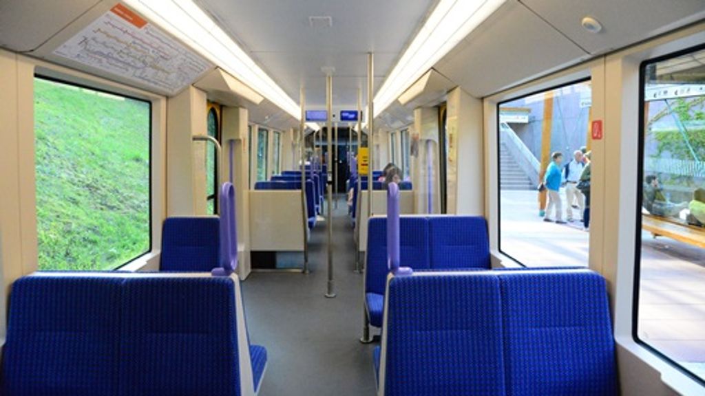 Blaulicht aus Stuttgart: 22. Oktober: Jugendlicher onaniert in Stadtbahn