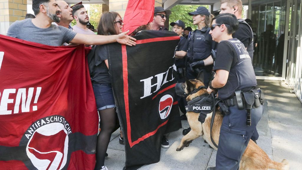 Ludwigsburg: Streit zwischen  Polizei und Linken: Rangeleien bei Anti-AfD-Demonstration