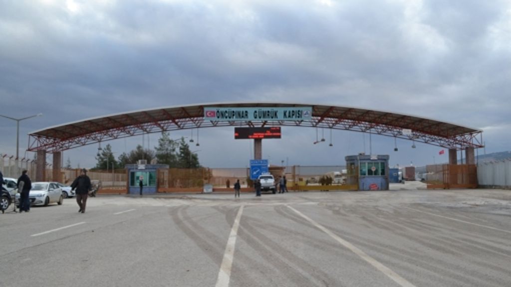 Grenze zwischen Türkei und Syrien: Gruppe mit Sprengstoffgürteln im Gepäck festgenommen