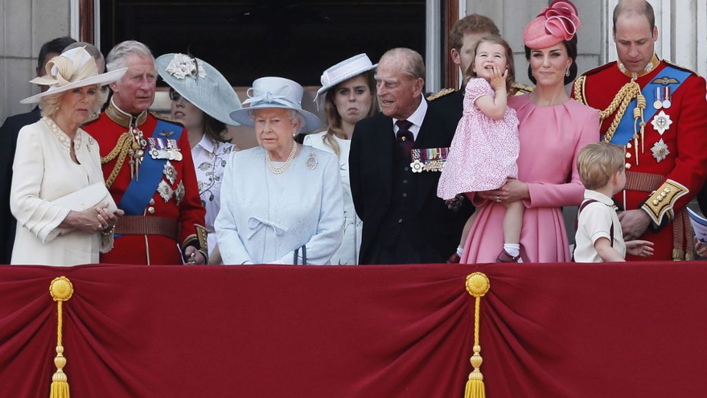 Geburtstagsparade für die Queen: Königin Elizabeth II. ruft Briten zur Einheit auf