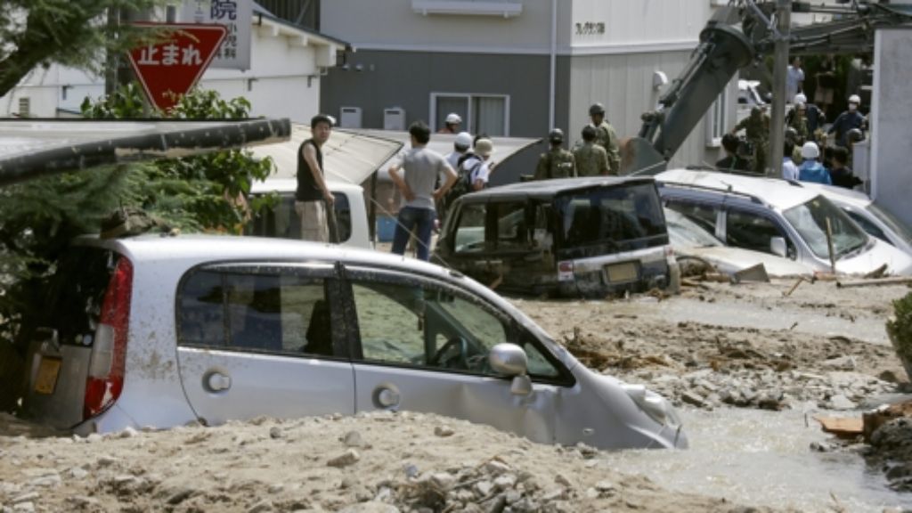 Überschwemmungen und Erdrutsche: Unwetter in Japan fordern 39 Tote