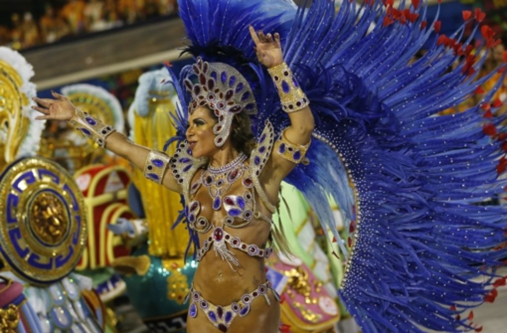 Eine Tänzerin auf dem Karneval in Rio.