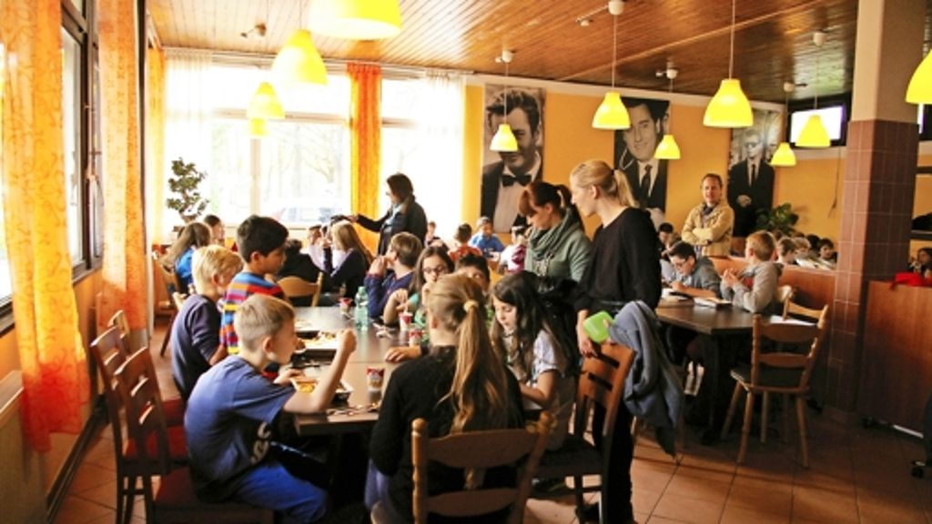 Anne-Frank-Schule: Mittagessen im Restaurant
