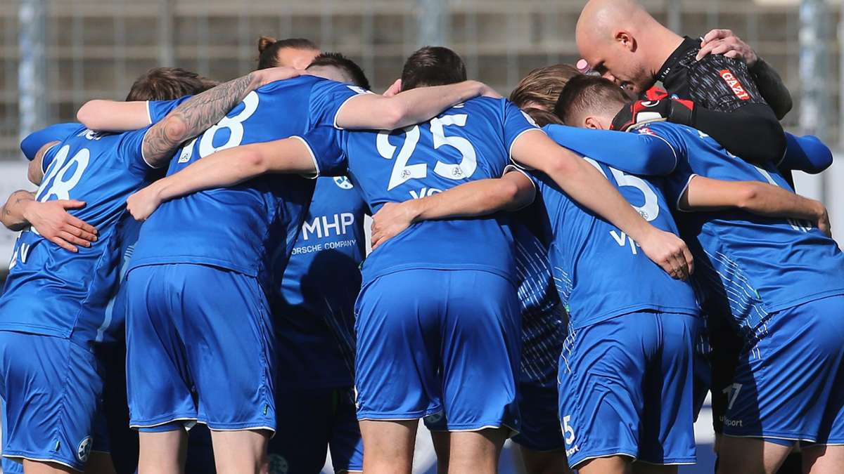 Stuttgarter Kickers gegen TSV Steinbach Haiger: Die Blauen feiern einen klaren Auftaktsieg – Liveticker zum Nachlesen