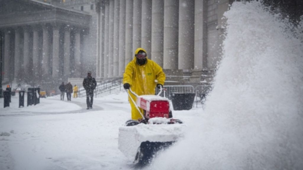 Schneesturm Juno in den USA: Gewaltiger Blizzard überrollt New York