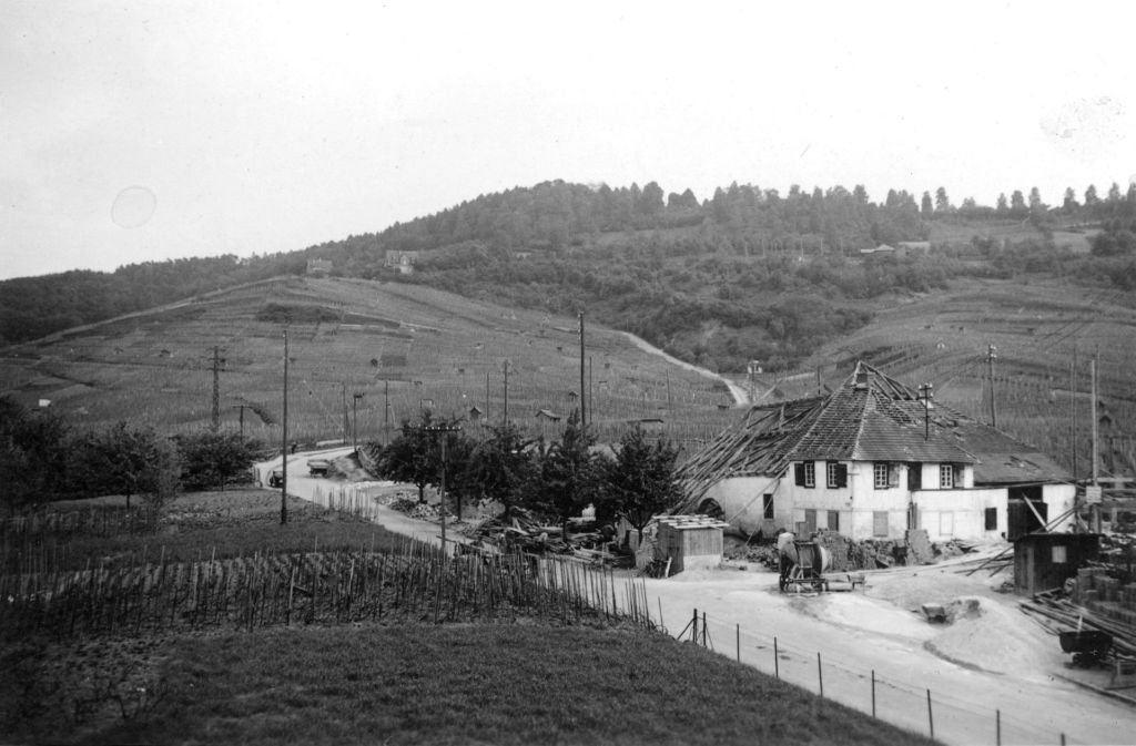 Abbruch der alten Dorfkelter an der Kappelbergstraße im Jahr 1940.