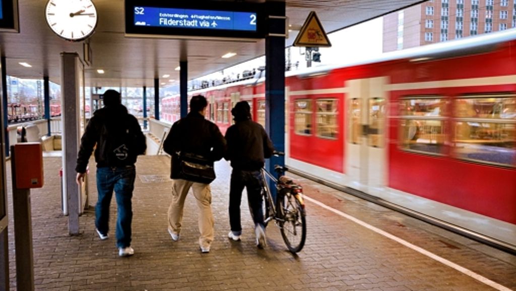 Bezirksbeirat Vaihingen: Bahn empört  Bezirksbeiräte