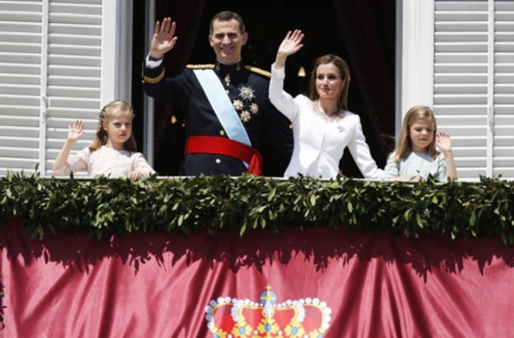 Wer erfahren möchte, was Spaniens Königspaar Felipe VI. und Letizia samt der beiden Töchter so treiben, kann dem "Casa Real" auf Twitter folgen. Das spanische Königshaus auf Twitter