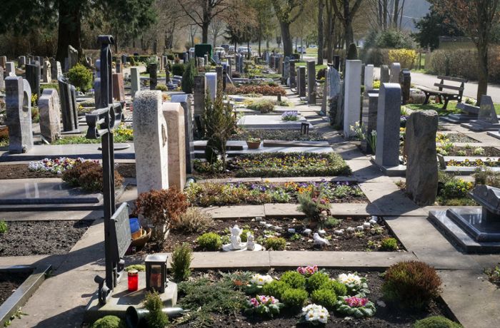 Friedhöfe im Altkreis: Gebühr für Bestattung steigt in Gerlingen