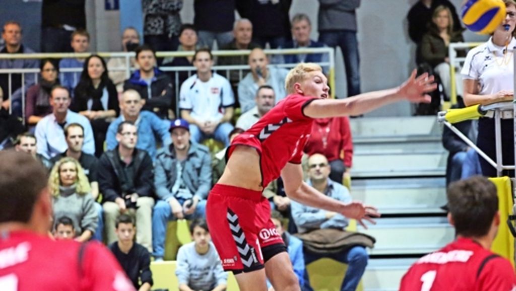 Volleyballer Tim Holler vom Zweitligisten SV Fellbach: Nicht mehr   der 15. Mann in Jeans und T-Shirt