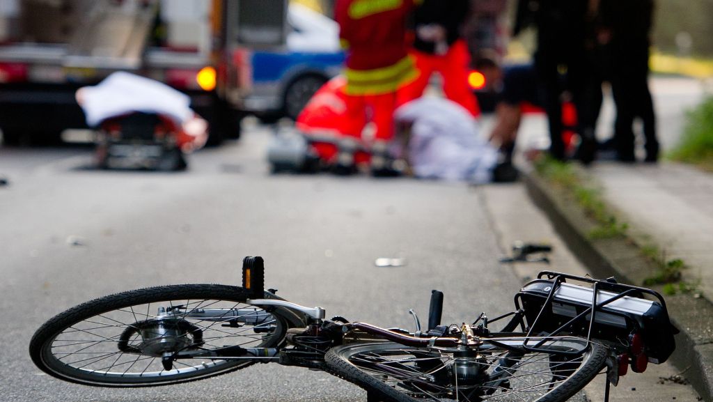Unfall bei Möglingen: Radfahrer erfasst und schwer verletzt