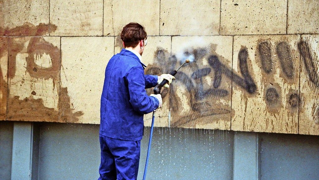 Schmierereien im Stuttgarter Norden: Sprayer  halten die Polizei auf Trab