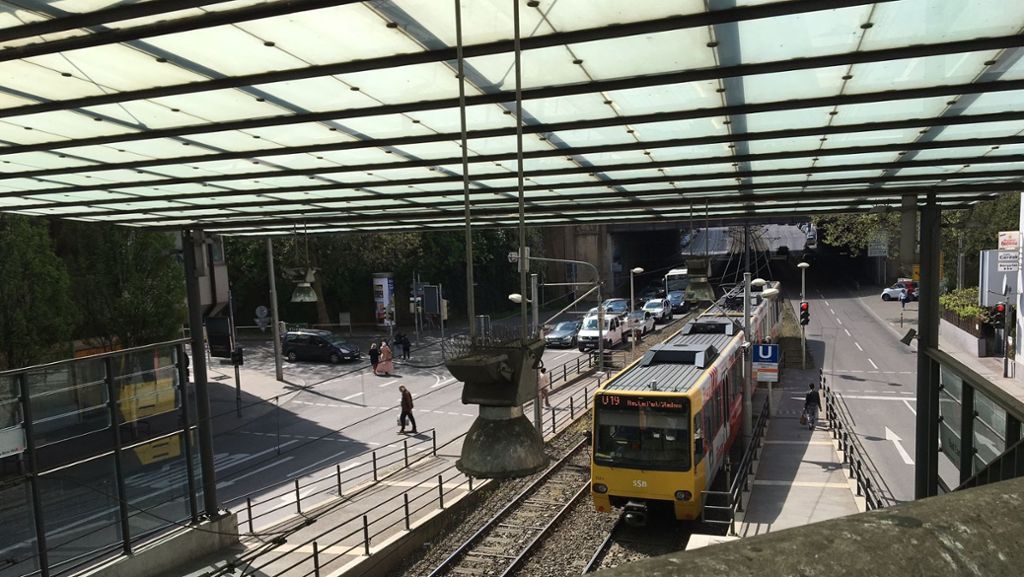 Wilhelmsplatz Bad Cannstatt: Ein Bahnsteig wird erst 2018 verlängert