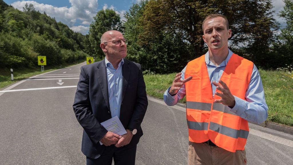 Baustellen in Stuttgart: Auf Baustellentour mit Verkehrsminister Hermann