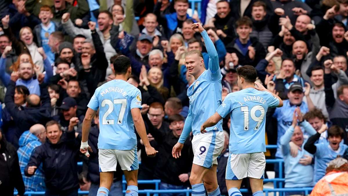 Premier League: 5:1 gegen Luton: Manchester City vorübergehend Spitzenreiter