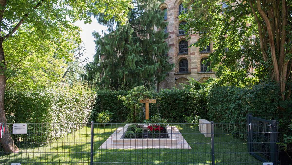 Fünf Jahre nach Tod von Helmut Kohl: Stadt Speyer will mit Kohl-Witwe über Gestaltung von Grab sprechen