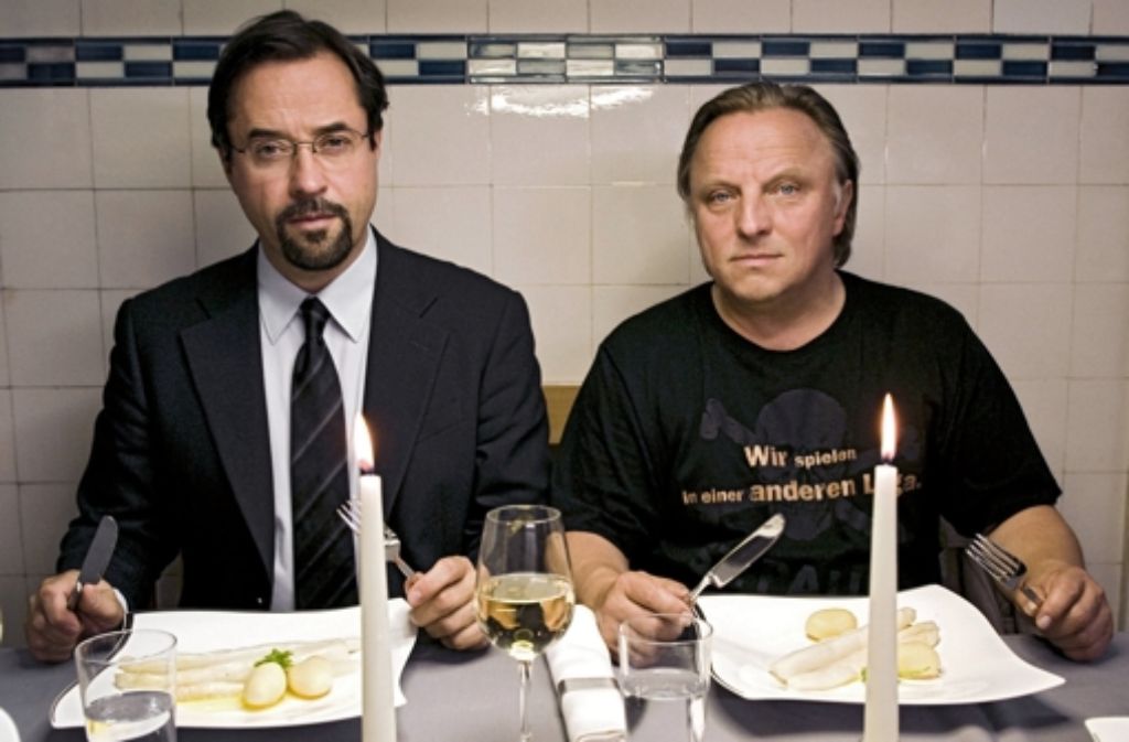 Mahlzeit – auch wenn nicht jeder ein Spargeltyp ist (von links): Jan Josef Liefers als Professor Karl-Friedrich Boerne und Axel Prahl als Frank Thiel.