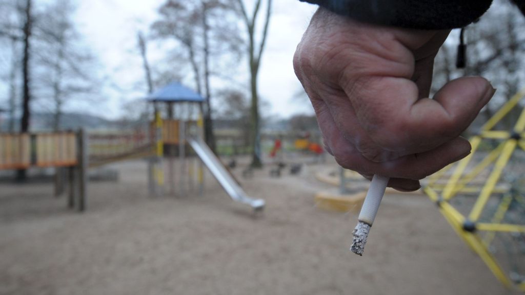 Gesundheitsschutz von Kindern: Ärzteverband für Rauchverbote auf Spiel- und Sportplätzen