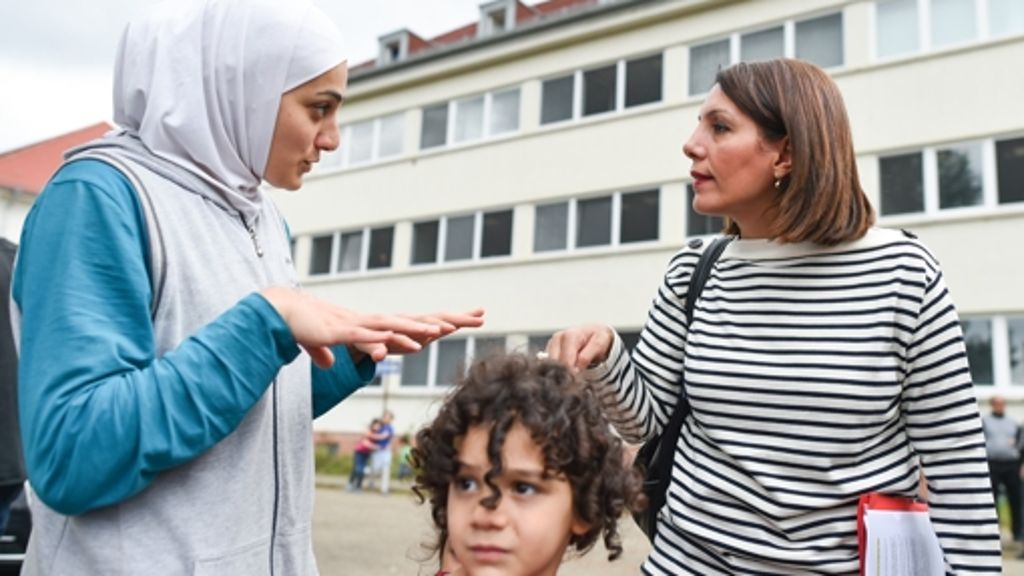 Flüchtlinge: Integrationsministerin Öney fordert Krisennotfallplan