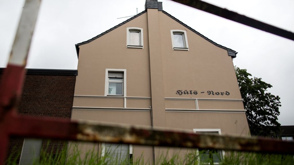Versuchter dreifacher Kindsmord in Krefeld: Tragödie im zweiten Stock