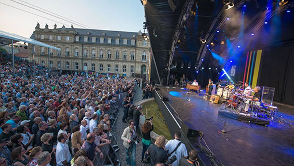 Jazz Open in Stuttgart: Bonnie Raitt und Steve Winwood auf dem Schlossplatz